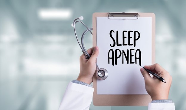 Sleep apnea written on a clipboard.